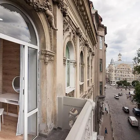 Leogrand Three Bedrooms Vip On Kniazia Romana 12 Appartamento *