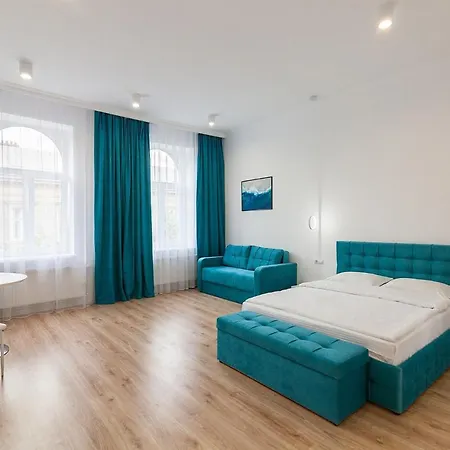 Leogrand Three Bedrooms Vip On Kniazia Romana 12 شقة *